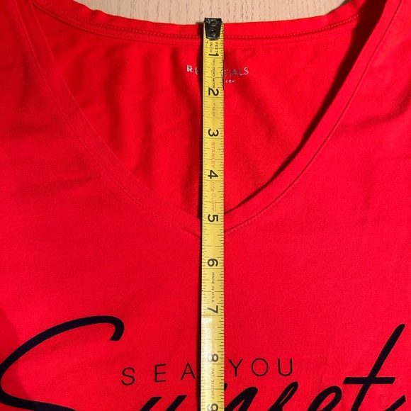 🔥3/20🔥 Reitman’s Essentials Tee Shirt - Picture 6 of 7